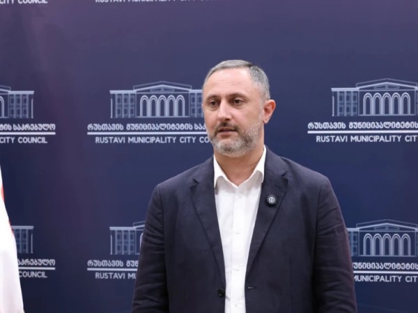 რუსთავის საკრებულომ თბილისის მიმართულებით მუნიციპალური ავტობუსის ახალი მარშრუტი დაამტკიცა