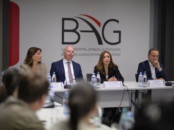 ნინო თანდილაშვილი ნინო თანდილაშვილი