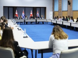 ზურაბ პატარაძე აჭარის აღმასრულებელი ხელისუფლების დაწესებულებებში შერჩეულ სტაჟიორებს შეხვდა ზურაბ პატარაძე აჭარის აღმასრულებელი ხელისუფლების დაწესებულებებში შერჩეულ სტაჟიორებს შეხვდა