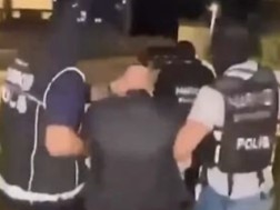 დაკავება