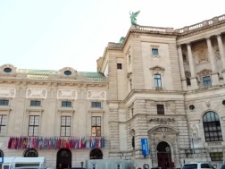 მკ