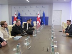 მკ