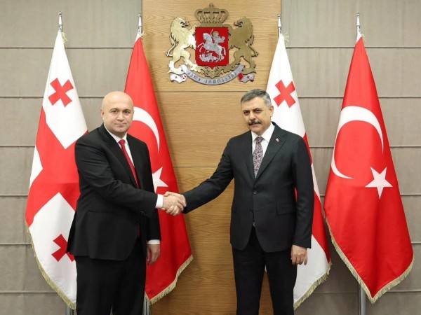 შს
