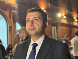 თორნიკე ართქმელაძე თორნიკე ართქმელაძე