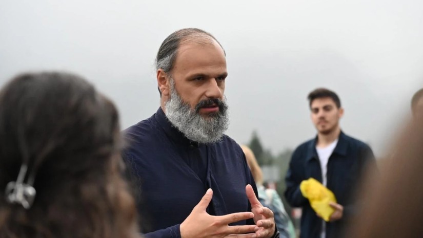 სტაჟიორები